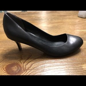 Cole Haan Nike air black leather pumps  8.5 (L108)